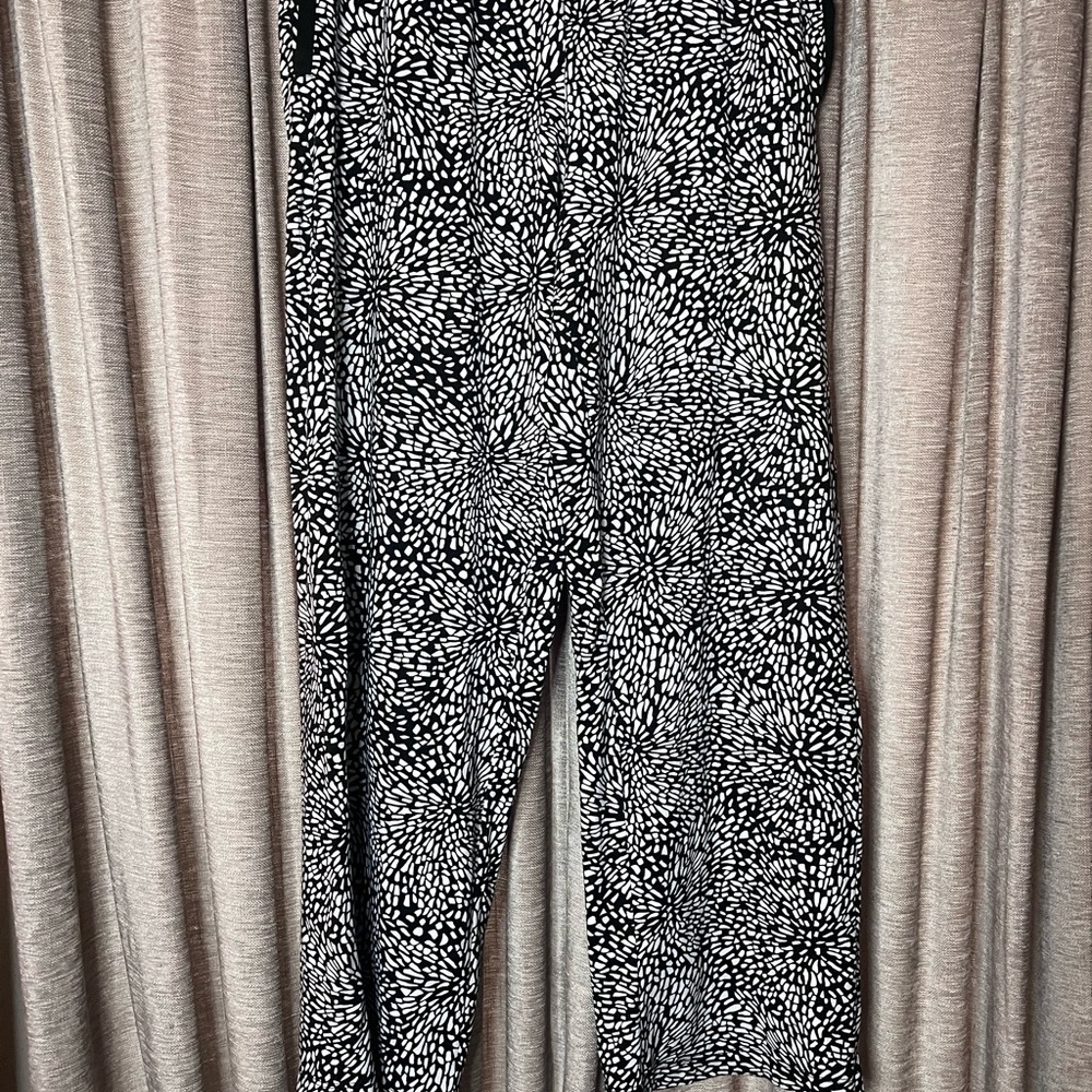 DKNY Black and White Abstract Pattern Women's Pajama Pants Size Medium